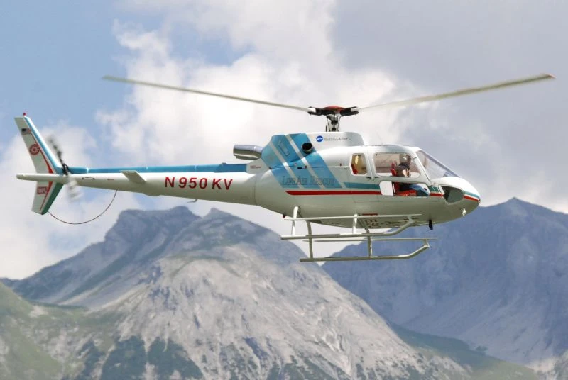 Ecureuil AS 350 1:4 - Fuselage Kit 3 Ecureuil AS 350 1:4 - Fuselage Kit